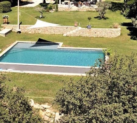 Charmant Mazet Nîmes Exterior foto